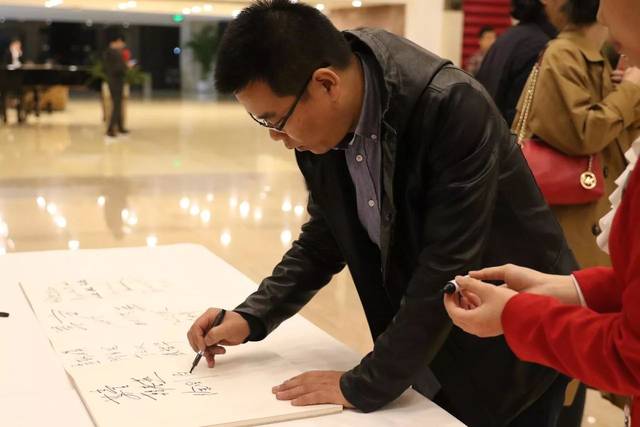 偷偷喜歡你 视频截图