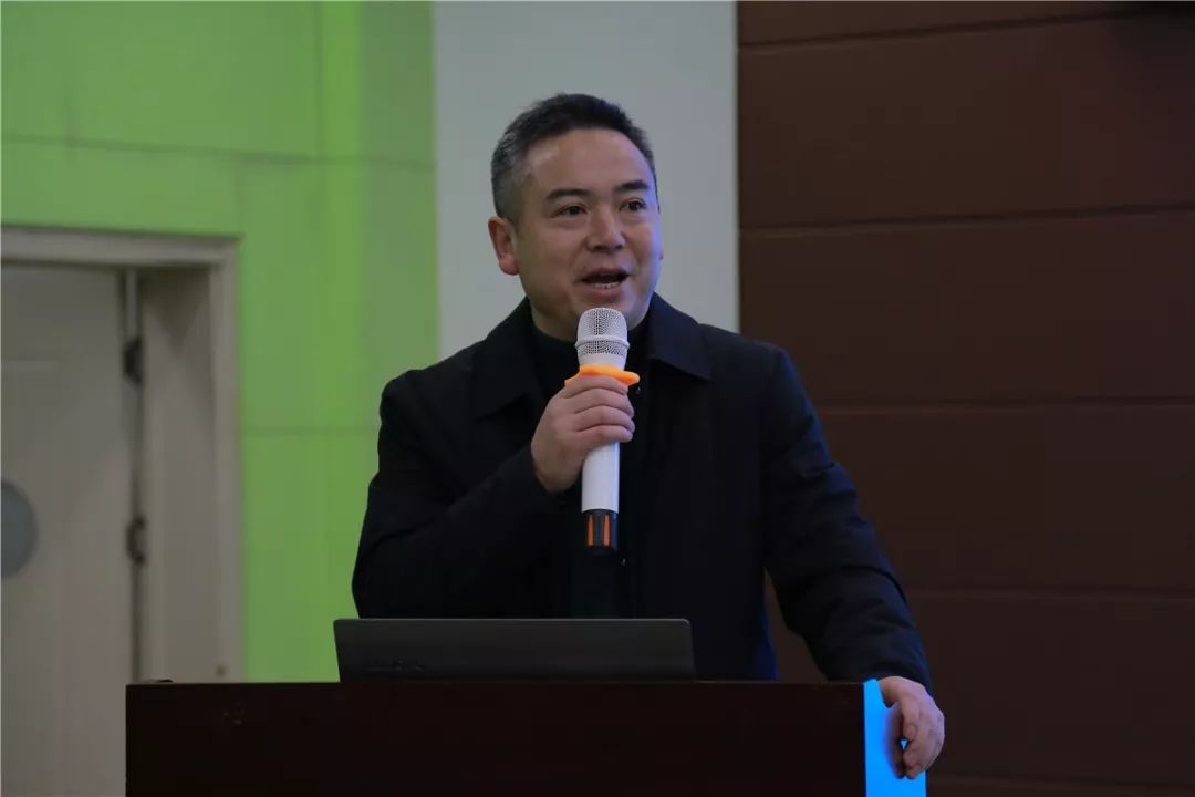 冷室裏有很多走廊 产品图片