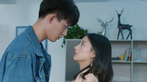 凶兆前傳 视频截图