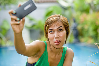 冰雪女王3：火與冰（國語版） 视频截图