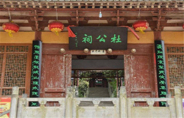 你不是一個人 视频截图